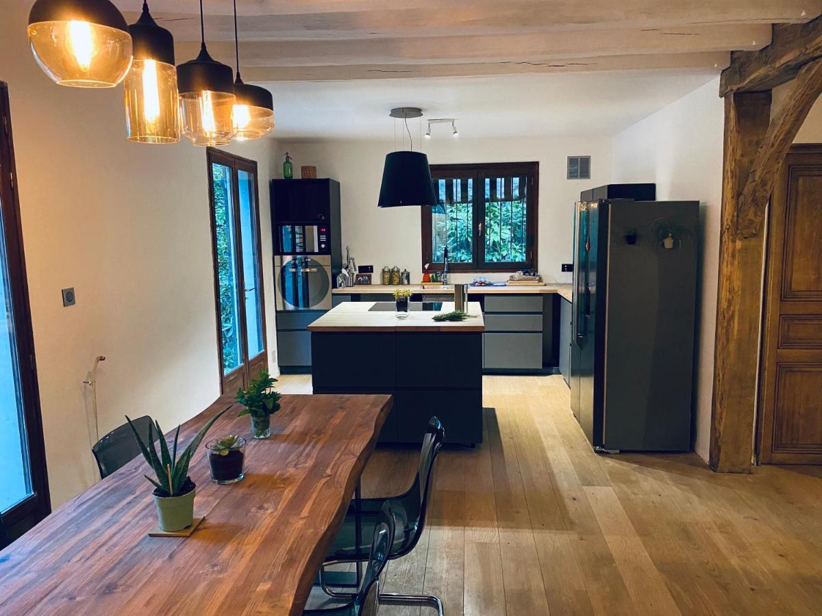 Bed and Breakfast Oak'Wood La Queue-les-Yvelines Exterior foto