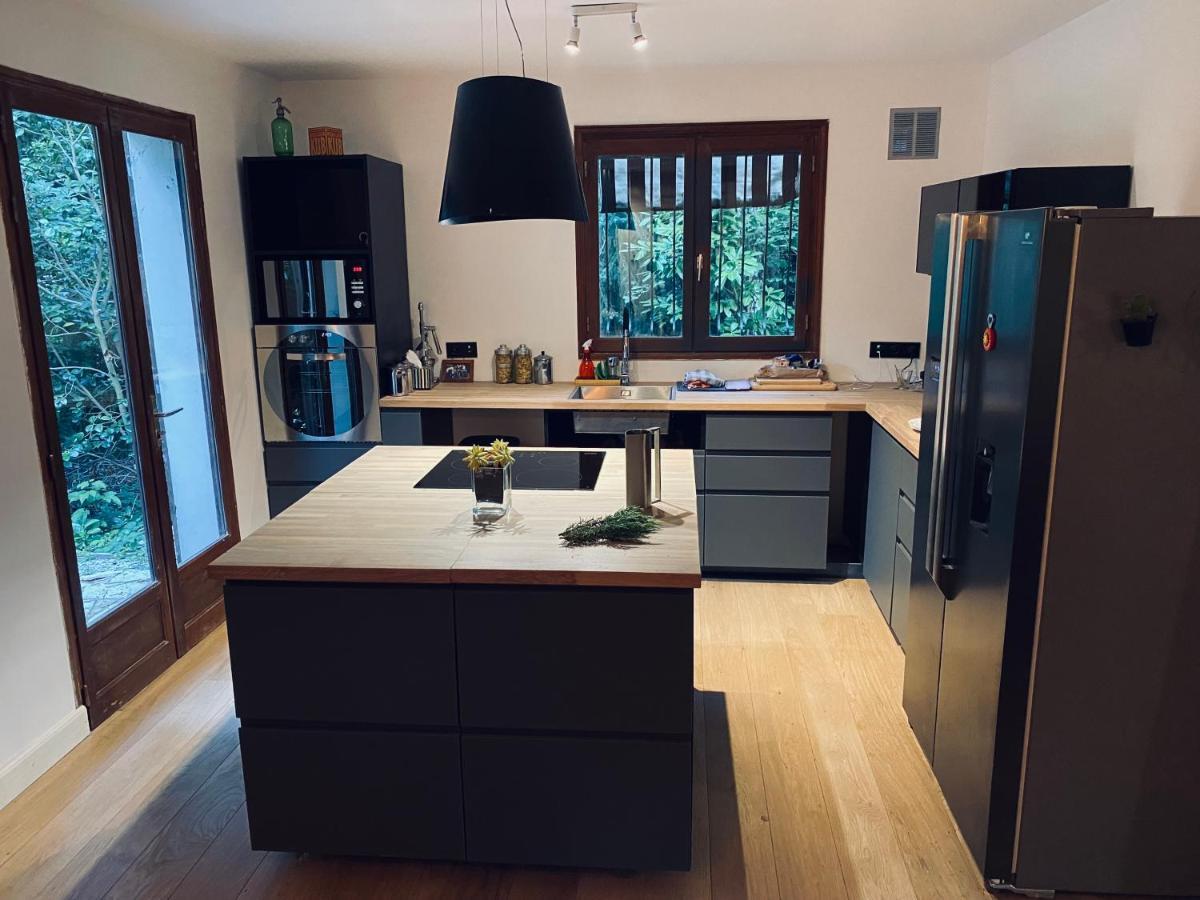 Bed and Breakfast Oak'Wood La Queue-les-Yvelines Exterior foto